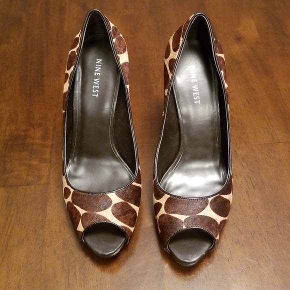 Nine West Giraffe Peep Toe Heels 8M - Picture 2 of 15